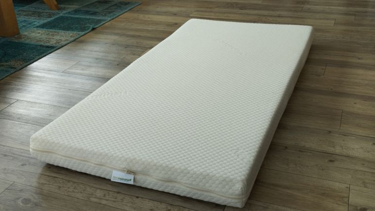 (A679) Naturlatex baby mattress, washable cover, 70x140cm